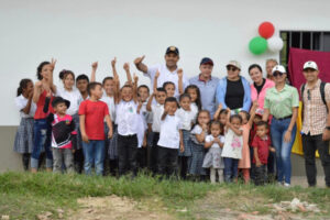 Lee más sobre el artículo Planadas, primer municipio del Tolima que garantiza transporte escolar por todo el 2024