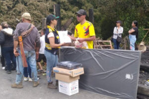 Lee más sobre el artículo Alcaldía de Ibagué entregó ayudas humanitarias a familias damnificadas por incendio en Pastales