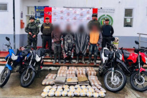 Lee más sobre el artículo Capturaron a cuatro disidentes de las FARC con 150 kilos de marihuana en vías del Tolima