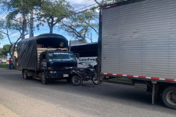 En este momento estás viendo Falleció motociclista que se accidentó el pasado martes en la avenida Mirolindo en Ibagué 