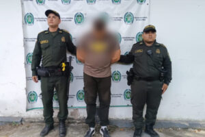 Lee más sobre el artículo Capturaron a un hombre por el delito de acto sexual violento que habría cometido en una droguería de Ibagué