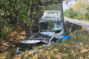 Lee más sobre el artículo Dos personas lesionadas dejó accidente de tránsito en la vía Neiva – Castilla