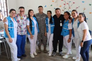 Lee más sobre el artículo Fuerza Aérea brindó jornada de asistencia médica y humanitaria a cerca de 900 habitantes de Planadas