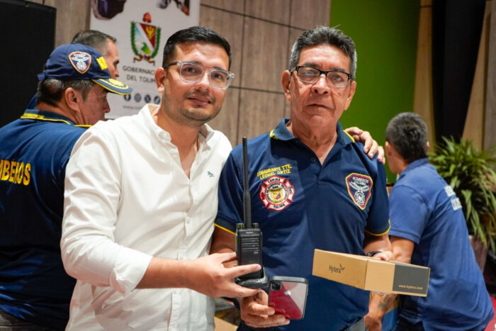 Lee más sobre el artículo Secretaría del Interior del Tolima entregó equipamientos a los cuerpos de bomberos voluntarios del departamento