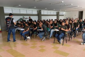 Lee más sobre el artículo Auxiliares de Policía del Tolima se capacitaron como aliados estratégicos del programa anticontrabando