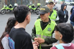 Lee más sobre el artículo Autoridades refuerzan la seguridad en entornos escolares de Ibagué