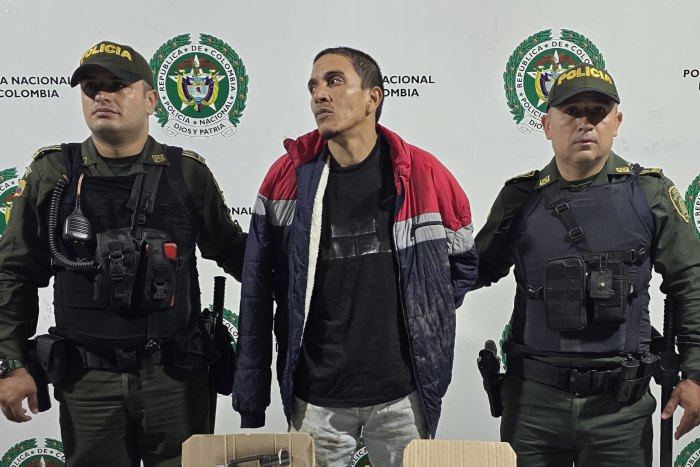Lee más sobre el artículo Capturaron al ‘Veneco’, presunto responsable de dispararle a alias ‘Tocora’ en el sur de Ibagué 