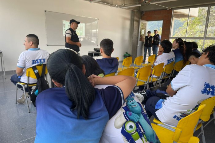 Lee más sobre el artículo El Grupo Operativo Anticontrabando del Tolima realizó jornada de sensibilización con jóvenes