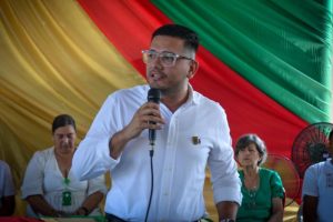 Lee más sobre el artículo El secretario del Interior del Tolima inspira a los graduandos de la Institución Educativa San Isidoro de El Espinal 
