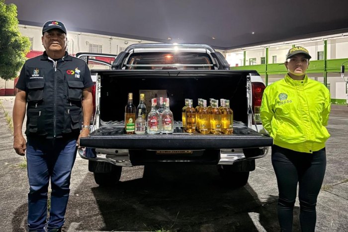 Lee más sobre el artículo Autoridades incautaron más de 30 botellas de licor de dudosa procedencia en Ibagué