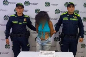 Lee más sobre el artículo Capturaron a una mujer tras ser sorprendida con más de 80 dosis de bazuco en Ibagué