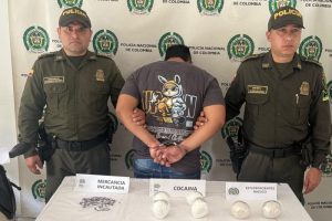 Lee más sobre el artículo Capturaron a sujeto que pretendía ingresar cocaína y bazuco a la cárcel de Picaleña