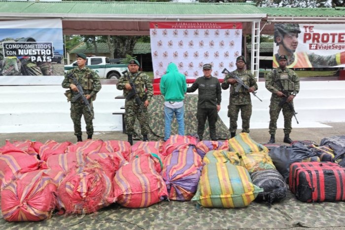 Lee más sobre el artículo Cárcel para el hombre que fue sorprendido con más de 420 kilos de marihuana en el Tolima