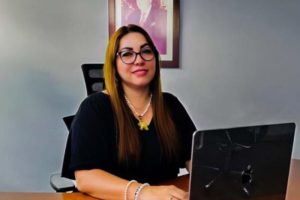 Lee más sobre el artículo Claudia Aristizábal es designada como nueva secretaria de Desarrollo Social Comunitario de Ibagué