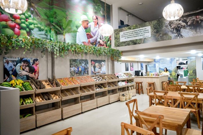 Lee más sobre el artículo Alcaldesa Johana Aranda inauguró la Casa Campesina para fortalecer la economía rural de Ibagué