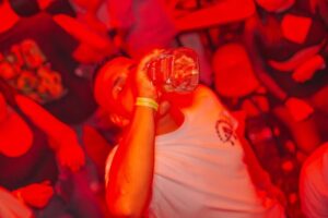 Lee más sobre el artículo Aguardiente Tapa Roja logró una gran reactivación económica en Ibagué durante Amor y Amistad