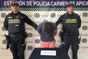 Lee más sobre el artículo Capturaron a un joven señalado de atacar con machete a una perrita en el municipio de Carmen de Apicalá