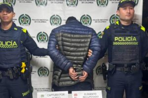 Lee más sobre el artículo Capturaron a sujeto que intimidó con arma blanca y le hurtó el celular a un taxista en Ibagué