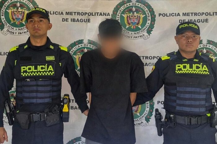 En este momento estás viendo Capturaron a ‘jíbaro’ que pretendía comercializar 80 dosis de cocaína en la comuna Ocho de Ibagué