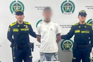 Lee más sobre el artículo Capturaron a presunto expendedor con 150 cigarrillos de marihuana en zona céntrica de Ibagué