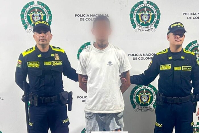 Lee más sobre el artículo Capturaron a presunto expendedor con 150 cigarrillos de marihuana en zona céntrica de Ibagué