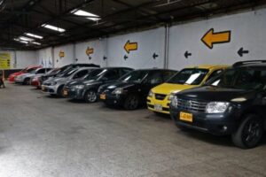 Lee más sobre el artículo Así quedaron las tarifas máximas para el cobro en parqueaderos públicos en Ibagué